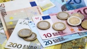 1 EURO thì được bao nhiêu tiền Việt Nam?