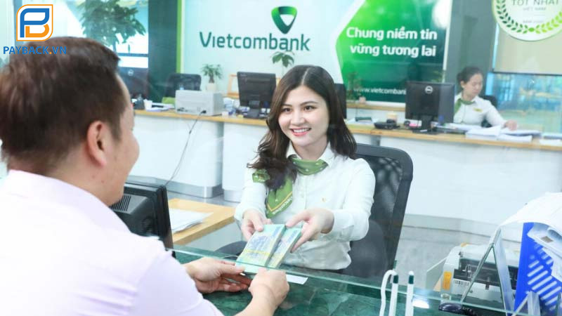 Cách rút tiền thẻ tín dụng Quận 10 nhanh và phí thấp nhất