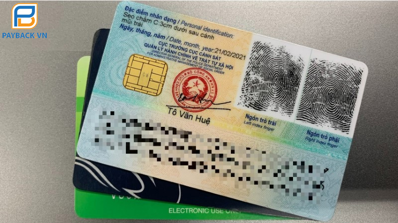 Cách rút tiền thẻ tín dụng Quận 10 nhanh và phí thấp nhất