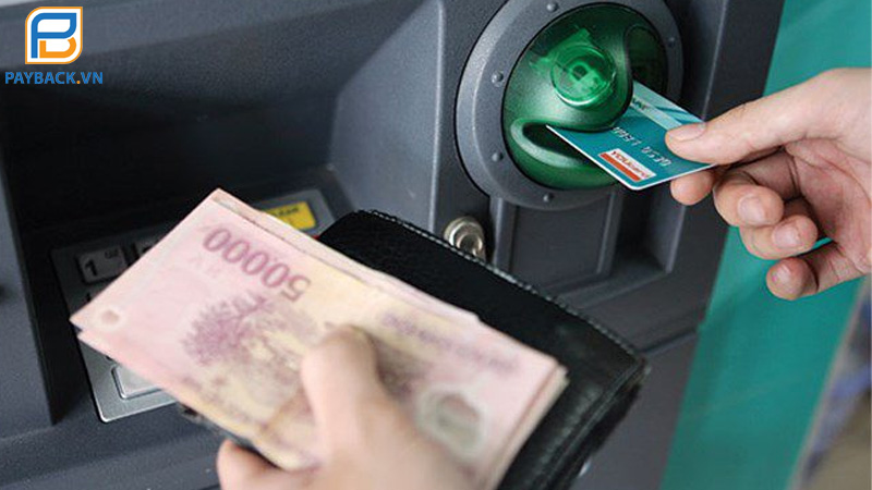 Cách rút tiền thẻ tín dụng Quận 8 đơn giản và nhanh chóng