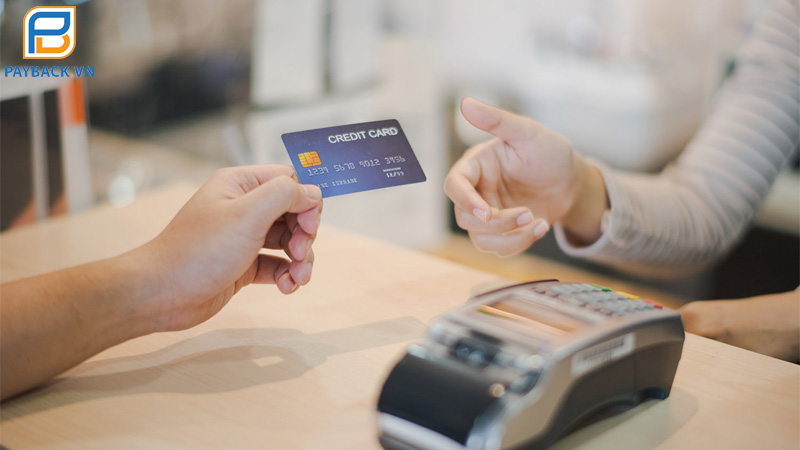 Dịch vụ rút tiền thẻ tín dụng Quận Tân Phú cước phí rẻ nhất